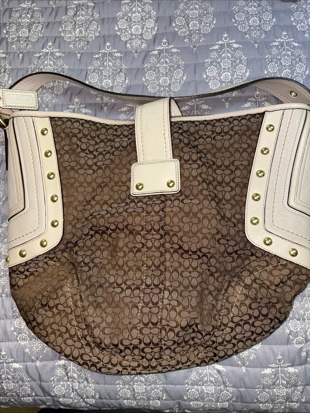 Vintage Coach Cream and Brown Shoulder Bag with Gold Hardware - Picture 9 of 10